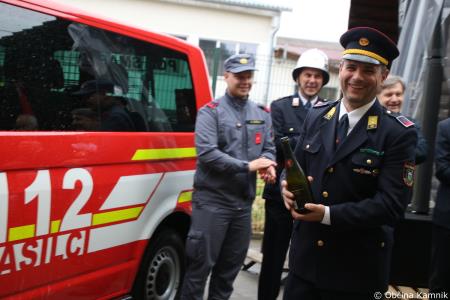 Prostovoljno gasilsko društvo Šmarca bogatejše za novo vozilo (60)